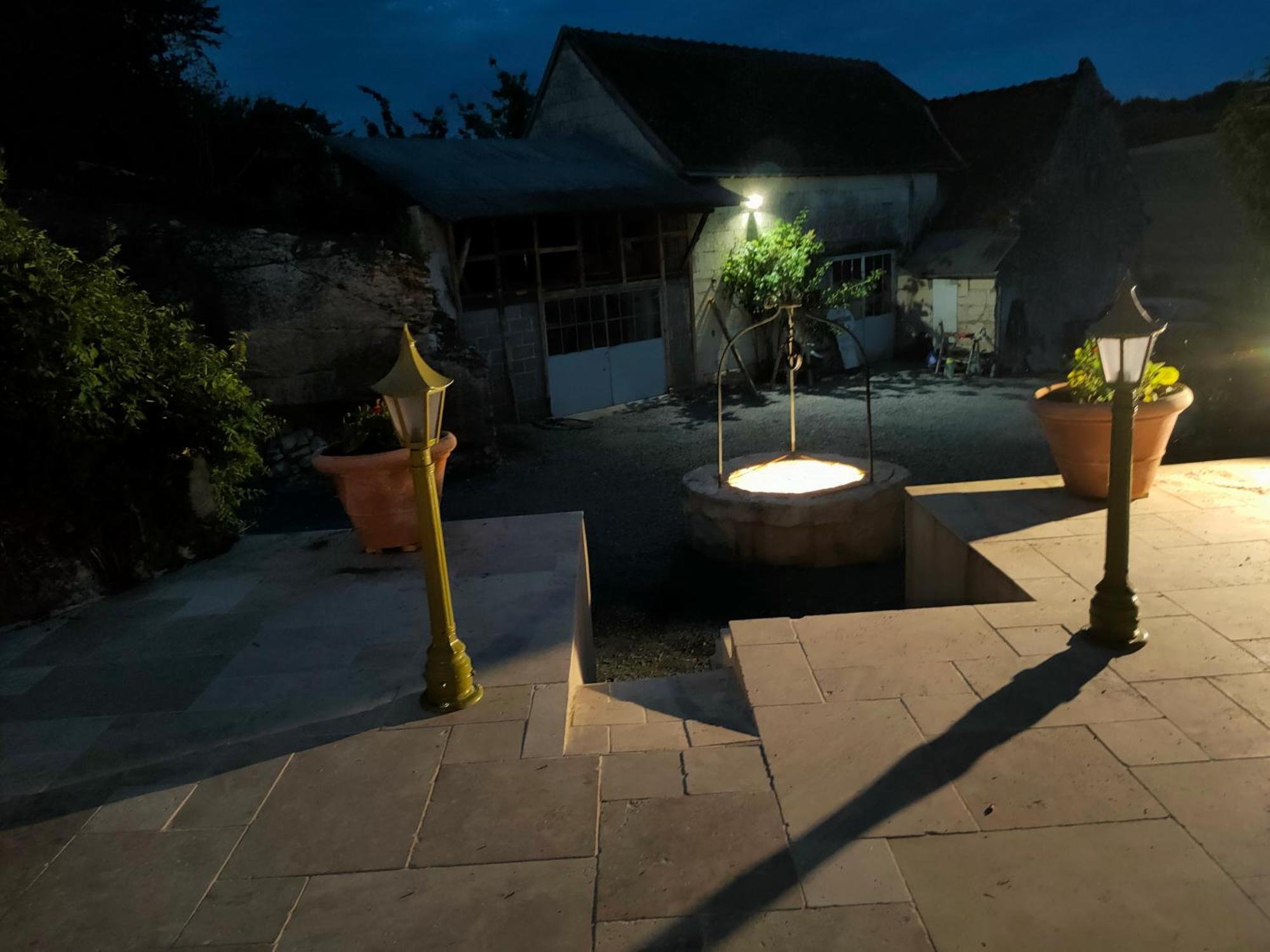 Aux Trois Tilleuls Bed and Breakfast Loches Exteriör bild